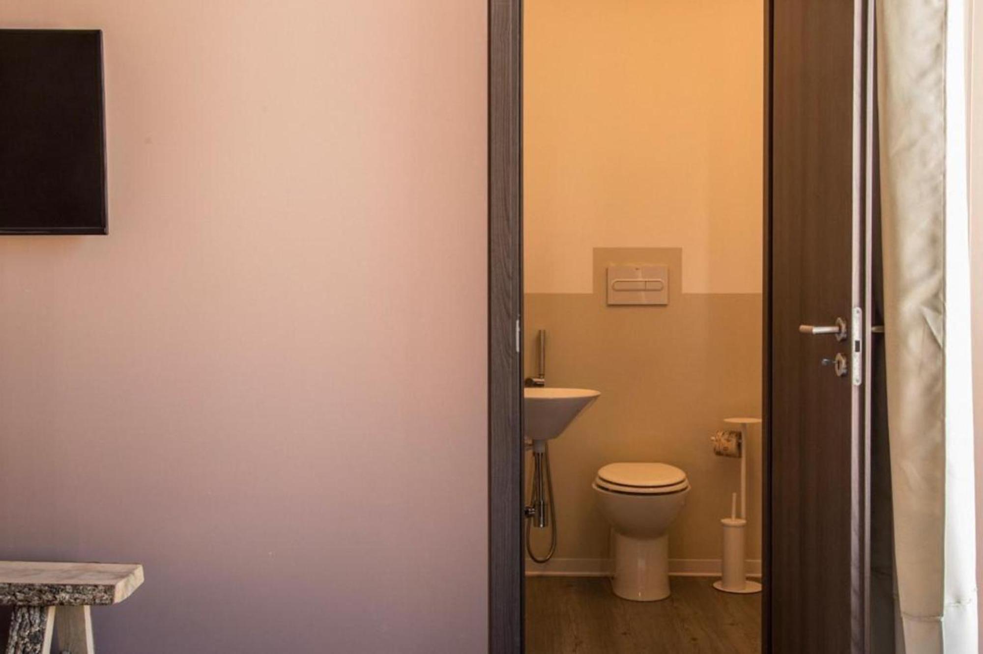 Hotel Dimora Nettare Bríndisi Habitación foto